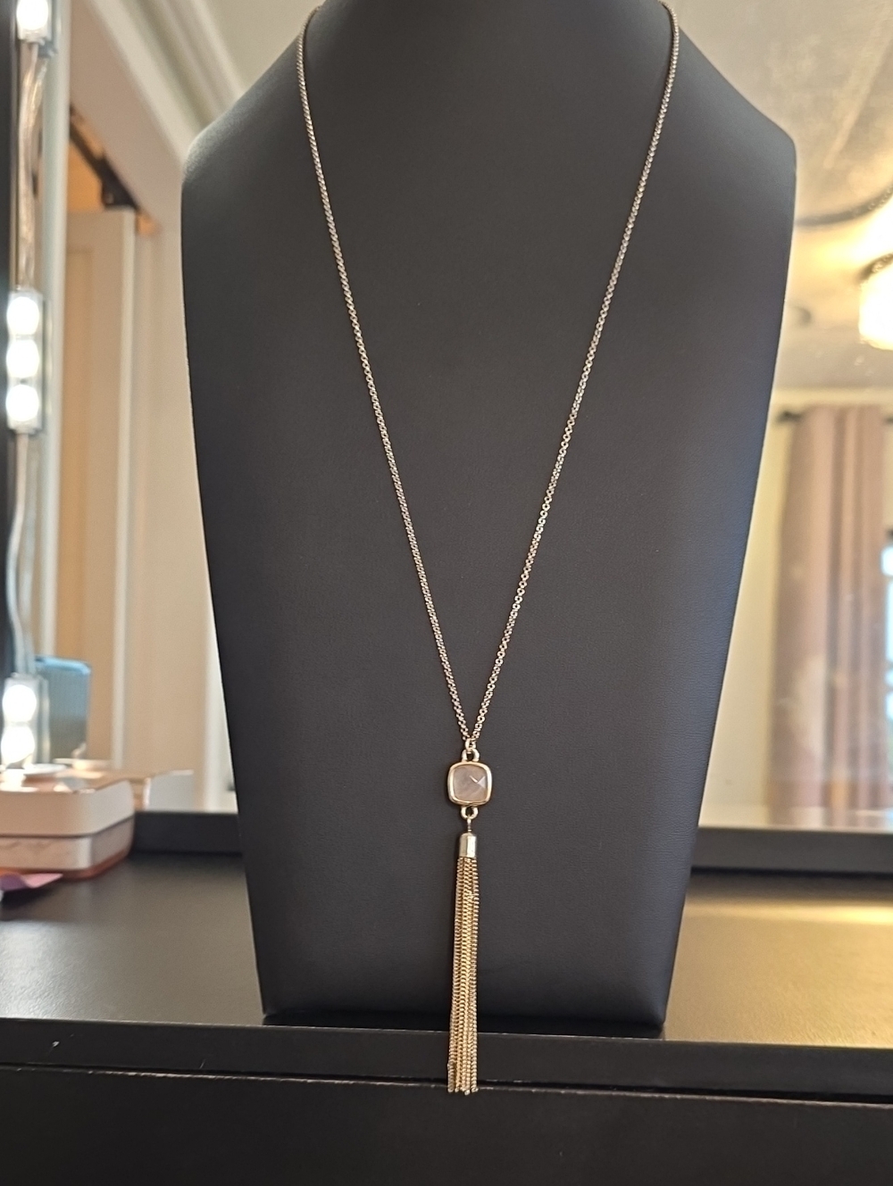 Ann Taylor Gold-Tone Tassel Necklace with Pink Stone (G)